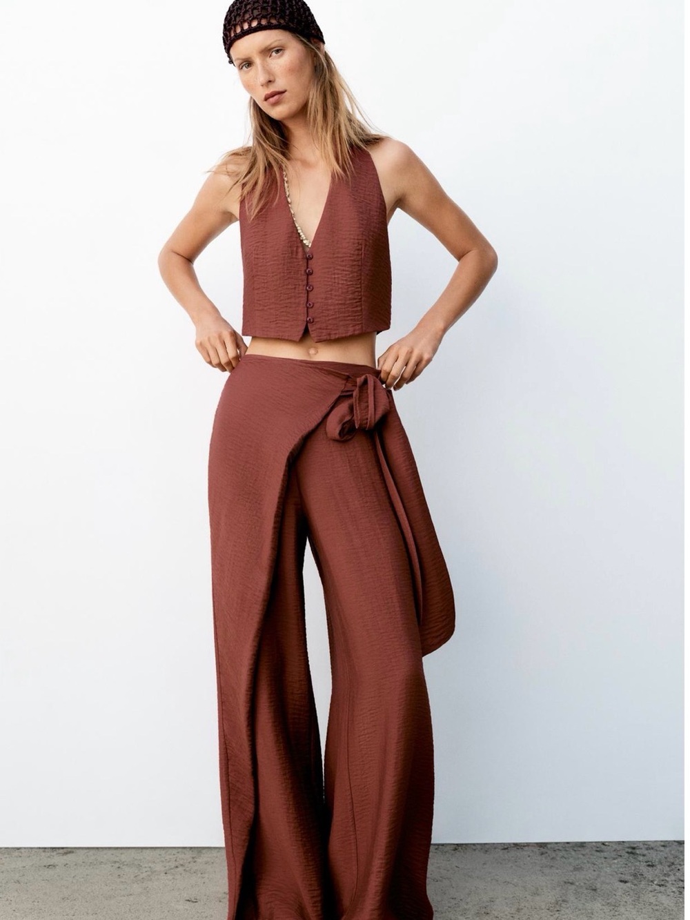 Zara High-waisted pants with wrap front and tie detail. Wide leg. NET XS